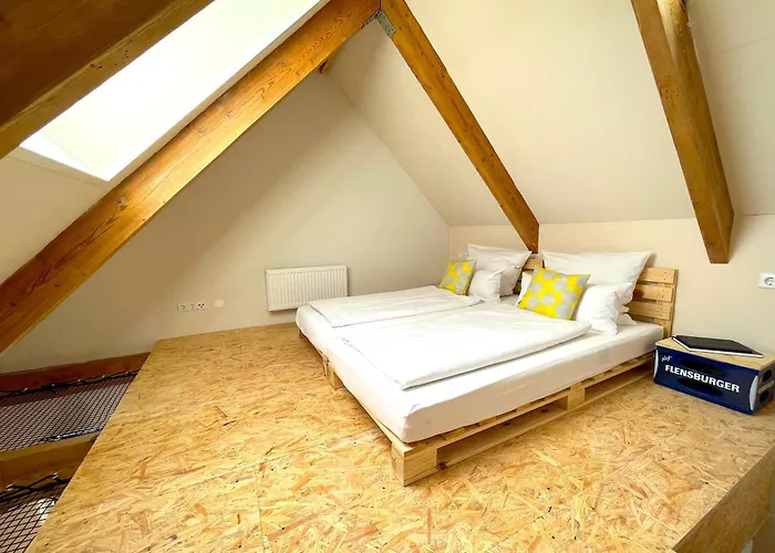 Apartman Group Stay Near Ber Airport - 2 Private Apartments *