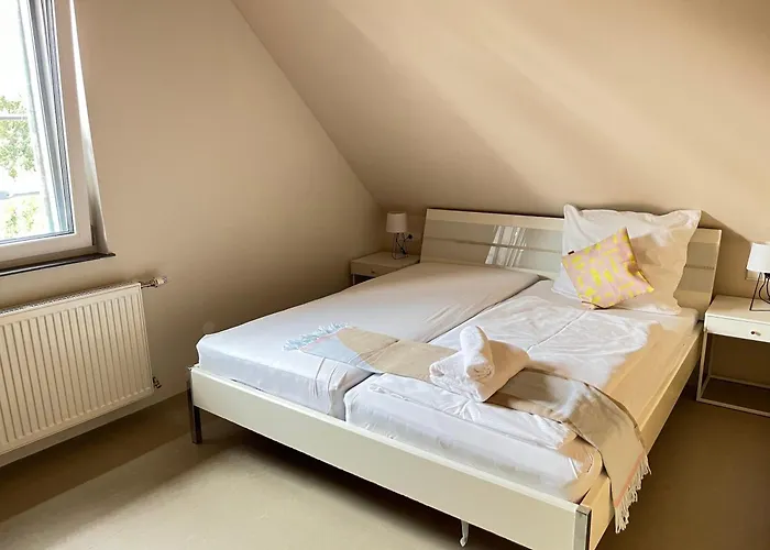 Apartman Group Stay Near Ber Airport - 2 Private Apartments *