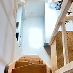 Group Near Ber Airport - 2 Private 베를린