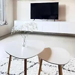 Group Near Ber Airport - 2 Private 아파트 베를린