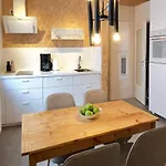Apartment Group Near Ber Airport - 2 Private