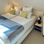 아파트 Group Near Ber Airport - 2 Private