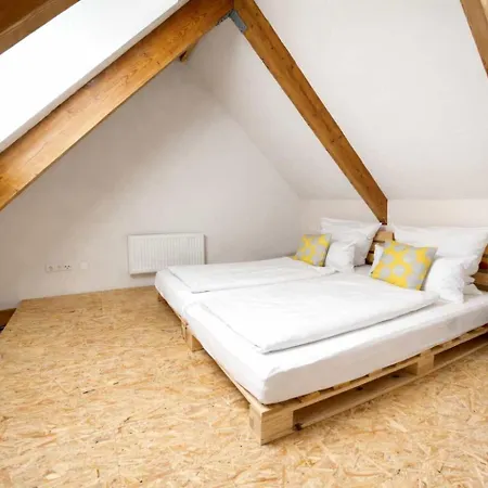 Apartment Group Near Ber Airport - 2 Private *