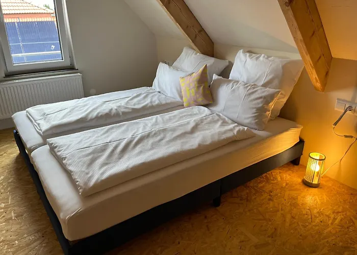 Group Stay Near Ber Airport - 2 Private Apartments Lägenhet Berlin