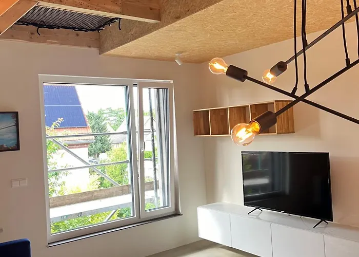 Group Stay Near Ber Airport - 2 Private Apartments *