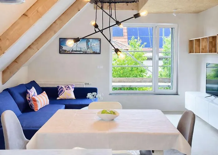 Group Near Ber Airport - 2 Private Berlin