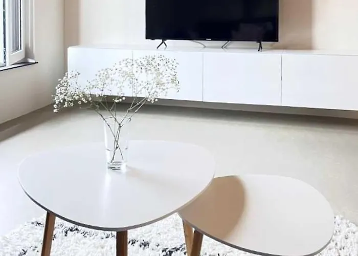 Group Near Ber Airport - 2 Private Apartment Berlin