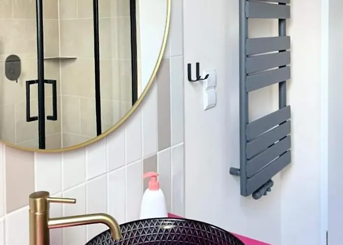 Group Near Ber Airport - 2 Private Apartment Berlin