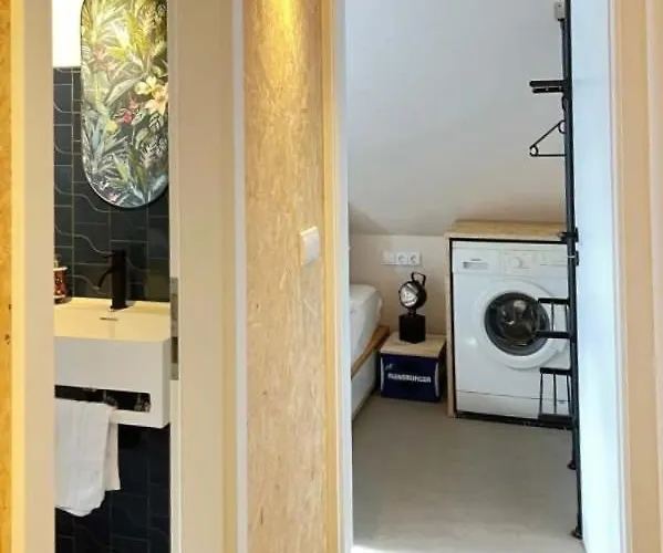 Apartment Group Near Ber Airport - 2 Private *