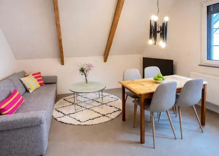 Group Near Ber Airport - 2 Private