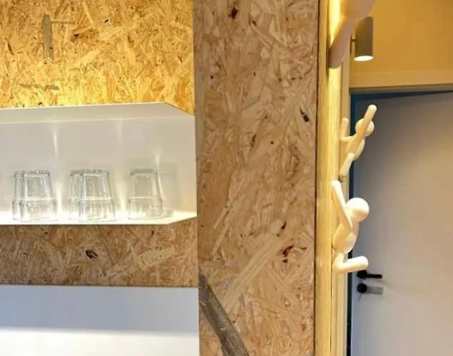 Group Near Ber Airport - 2 Private דירה ברלין